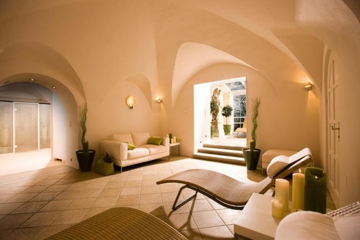 Schlosshotel Obermayerhofen Sebersdorf Extérieur photo