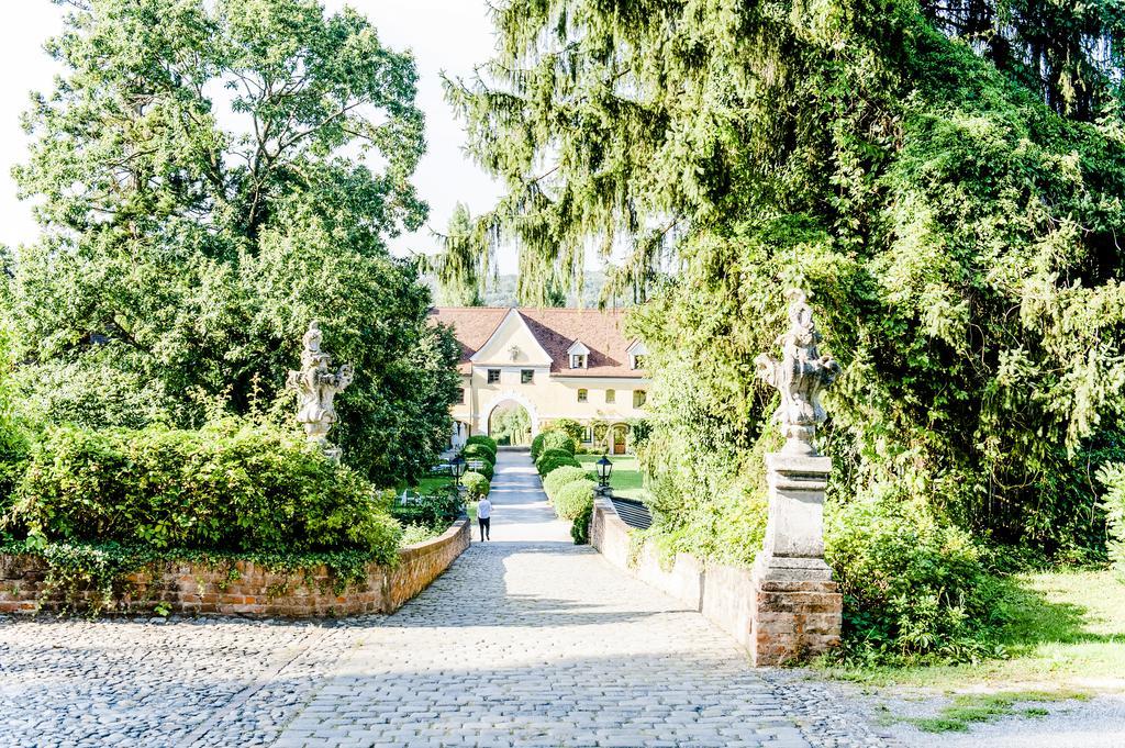 Schlosshotel Obermayerhofen Sebersdorf Extérieur photo