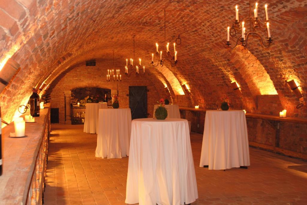 Schlosshotel Obermayerhofen Sebersdorf Extérieur photo
